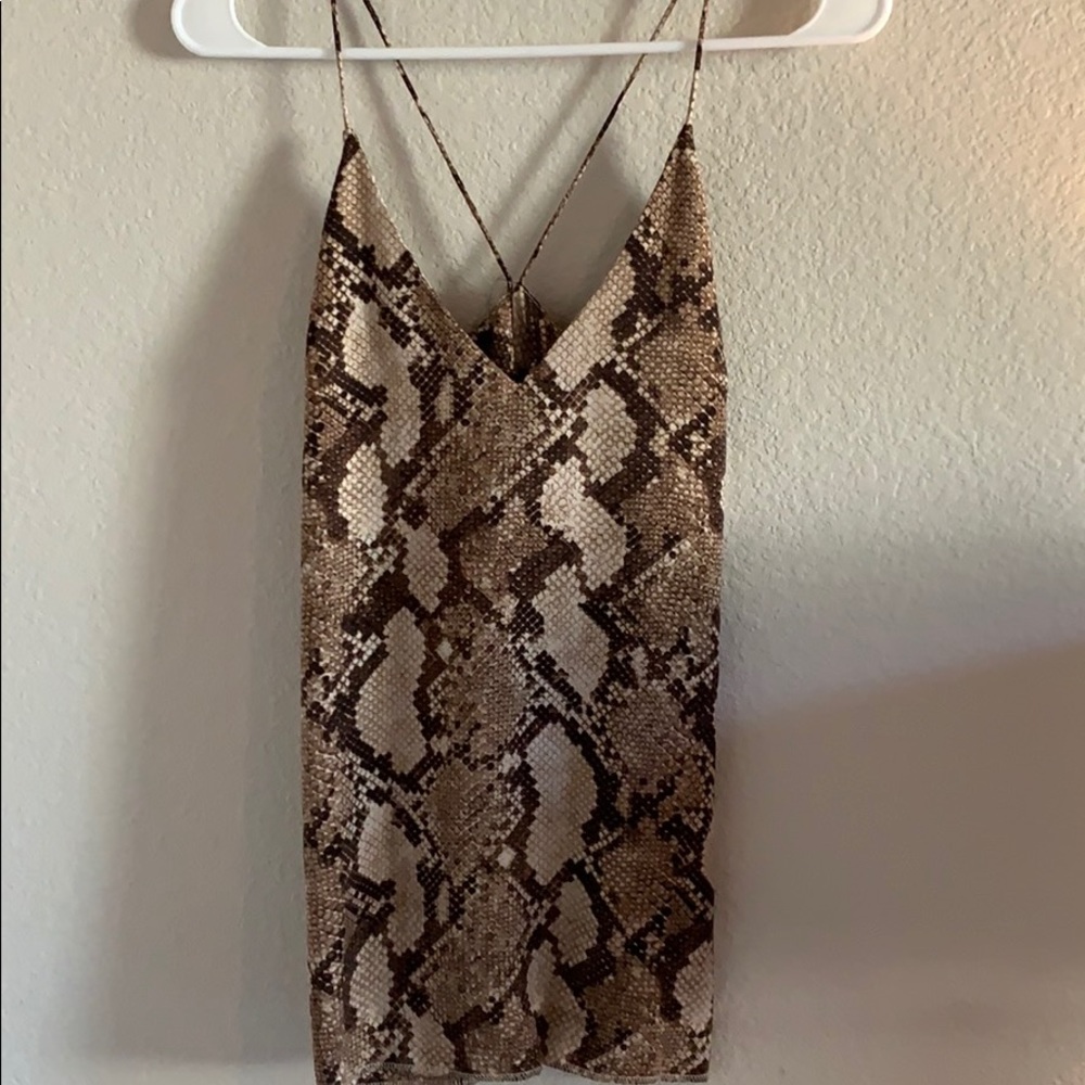 Snake skin tank